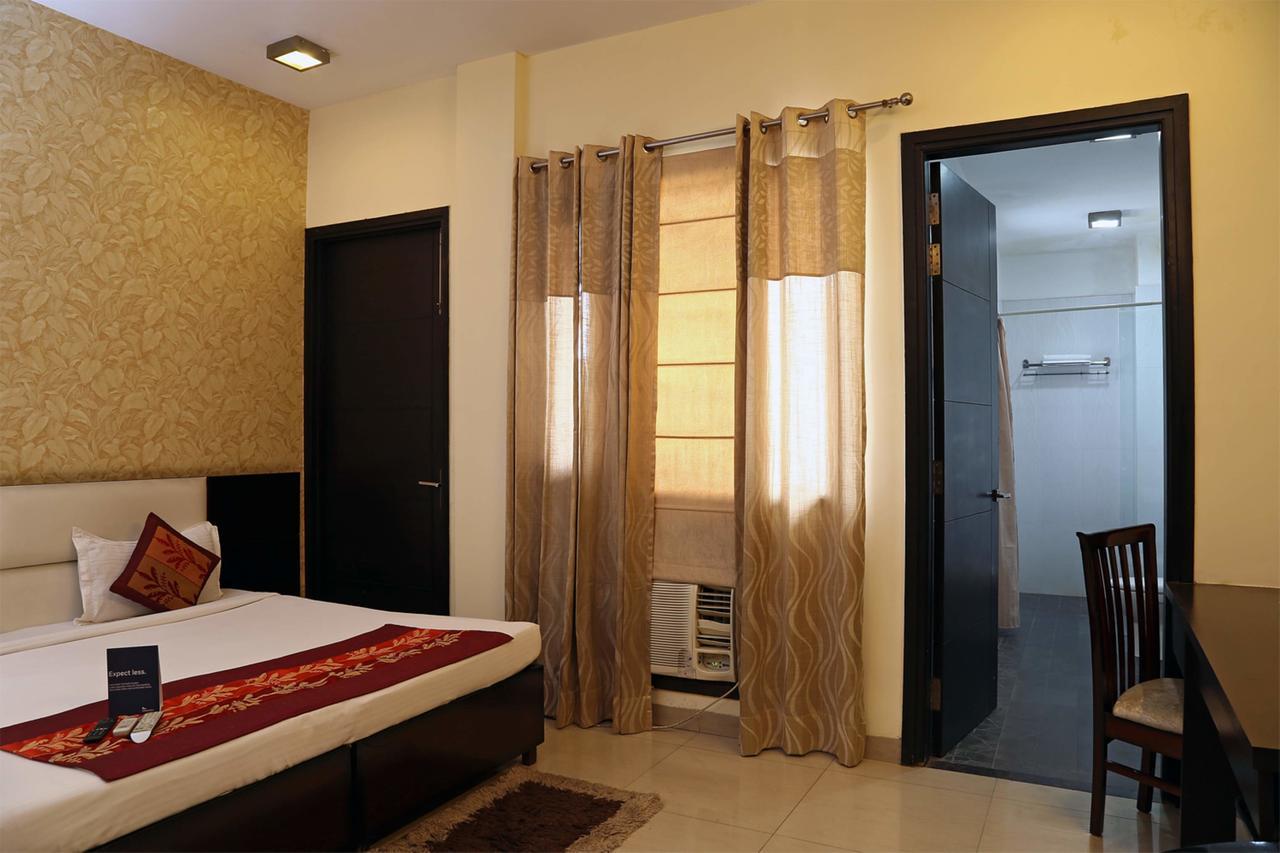 Fabhotel Signature Cyber Park Delhi  Exterior foto
