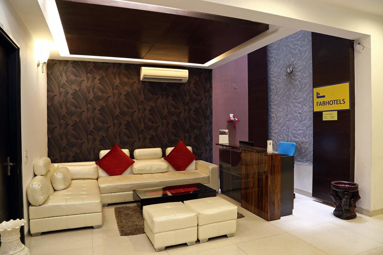 Fabhotel Signature Cyber Park Delhi  Exterior foto