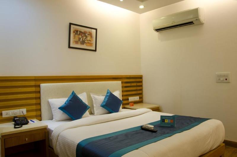 Fabhotel Signature Cyber Park Delhi  Exterior foto