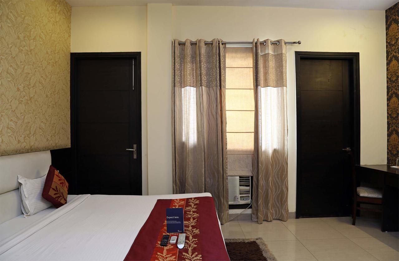 Fabhotel Signature Cyber Park Delhi  Exterior foto