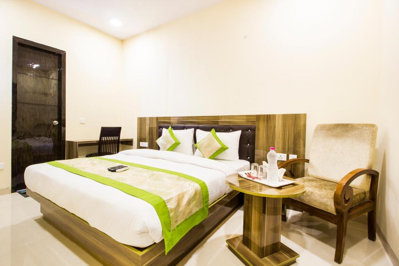 Fabhotel Signature Cyber Park Delhi  Exterior foto